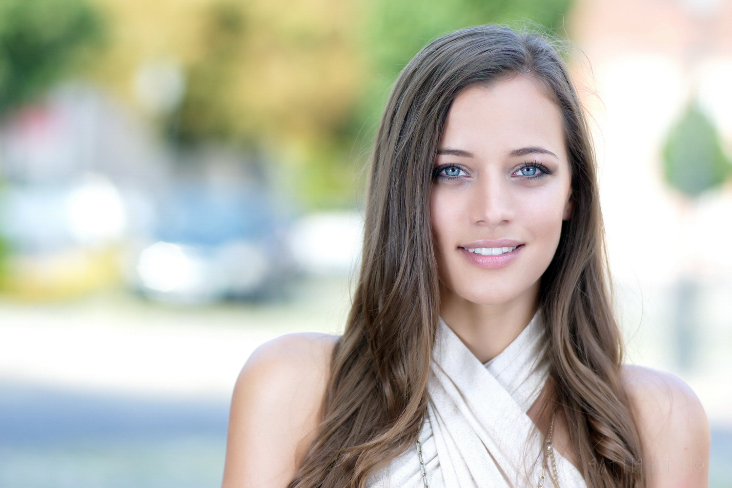Sparkling blue eyes outdoor beauty portrait